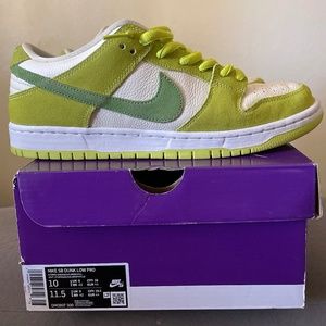 Nike SB “green apple”